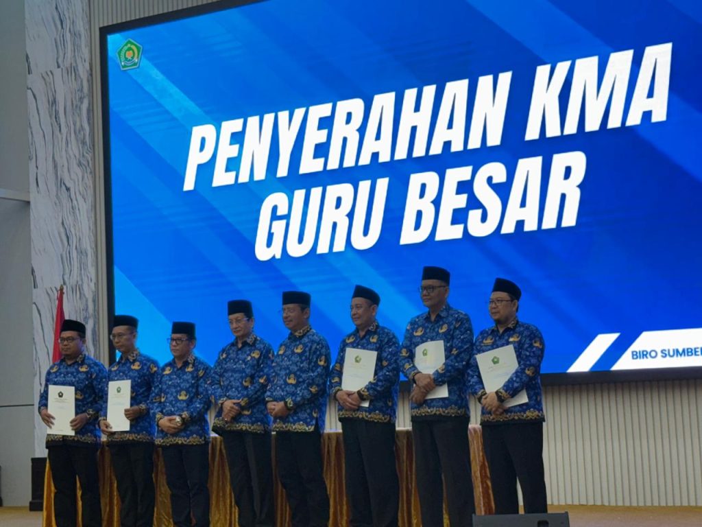Alhamdulillah, Prof. Dr. H. Subhan, M.Ed. Terima SK Guru Besar di Kementerian Agama RI